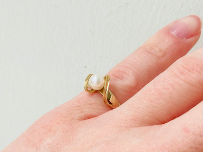 Vintage 9ct Gold Pearl Ring