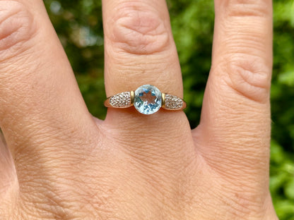 9ct Gold Aquamarine & Diamond Ring