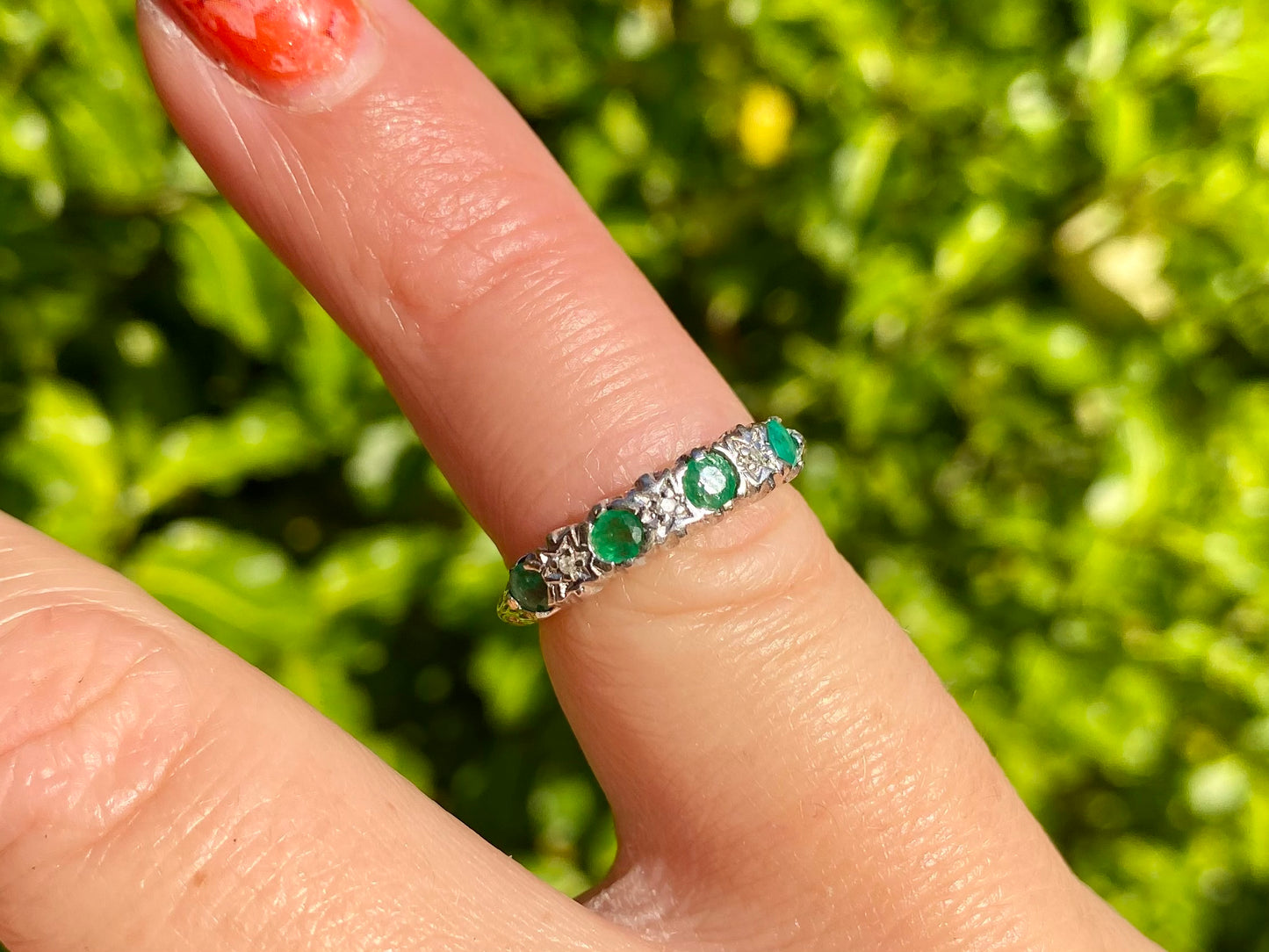 9ct Gold Emerald & Diamond Ring