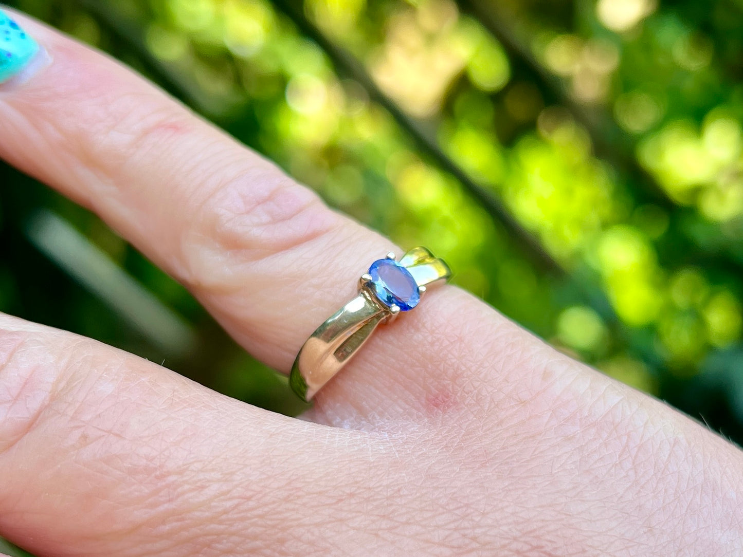 9ct Gold Tanzanite Ring
