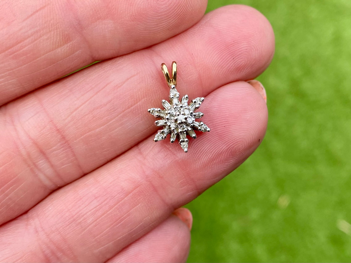 9ct Gold Diamond Pendant