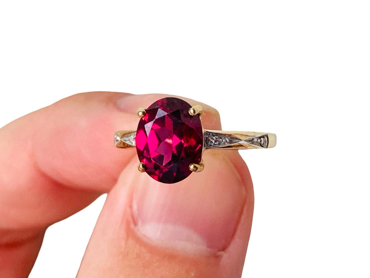 9ct Gold Rhodolite Garnet Ring