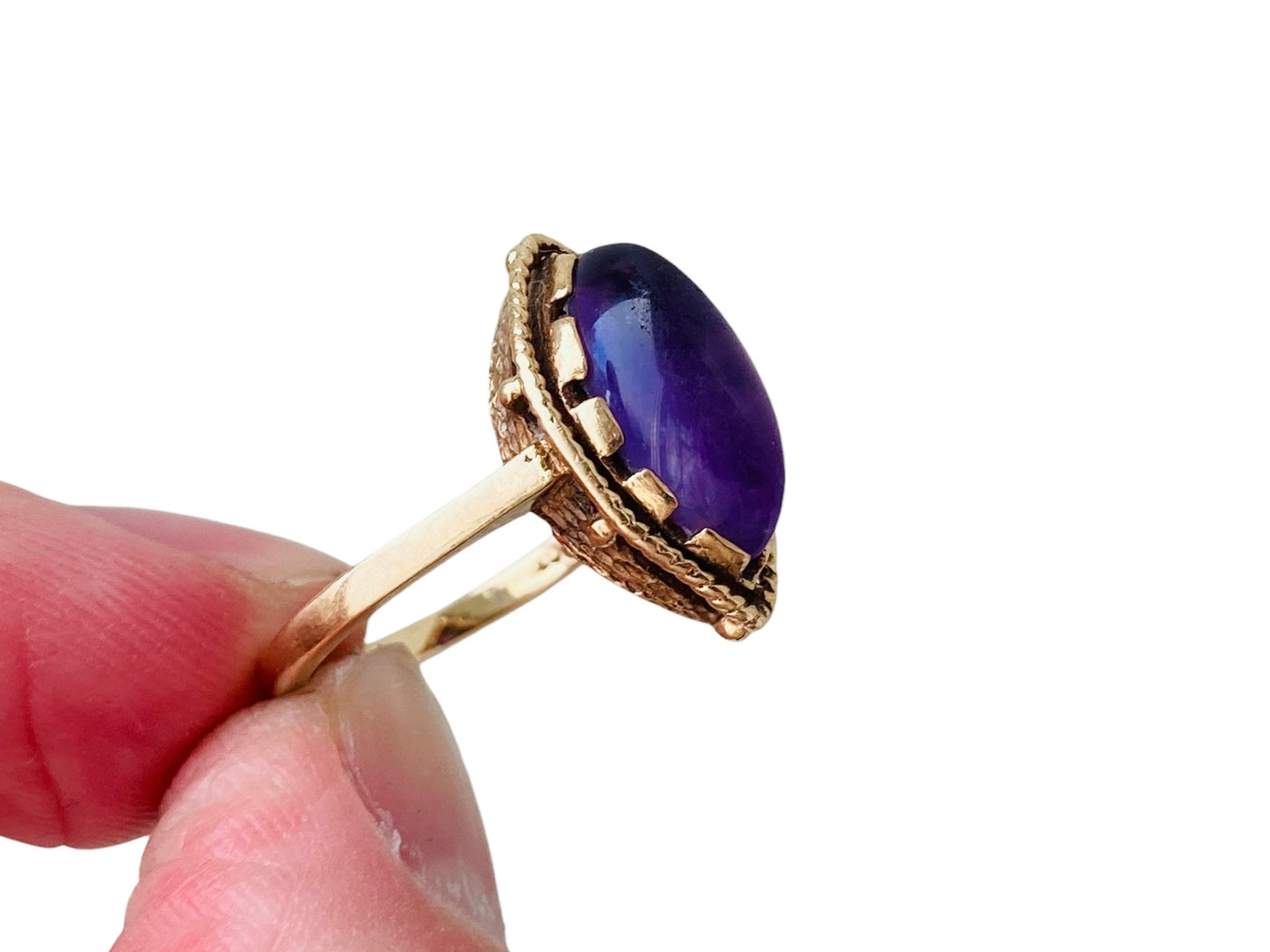 Vintage 9ct Gold Amethyst Ring