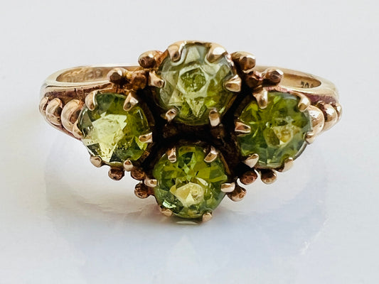 Vintage 9ct Gold Peridot Ring