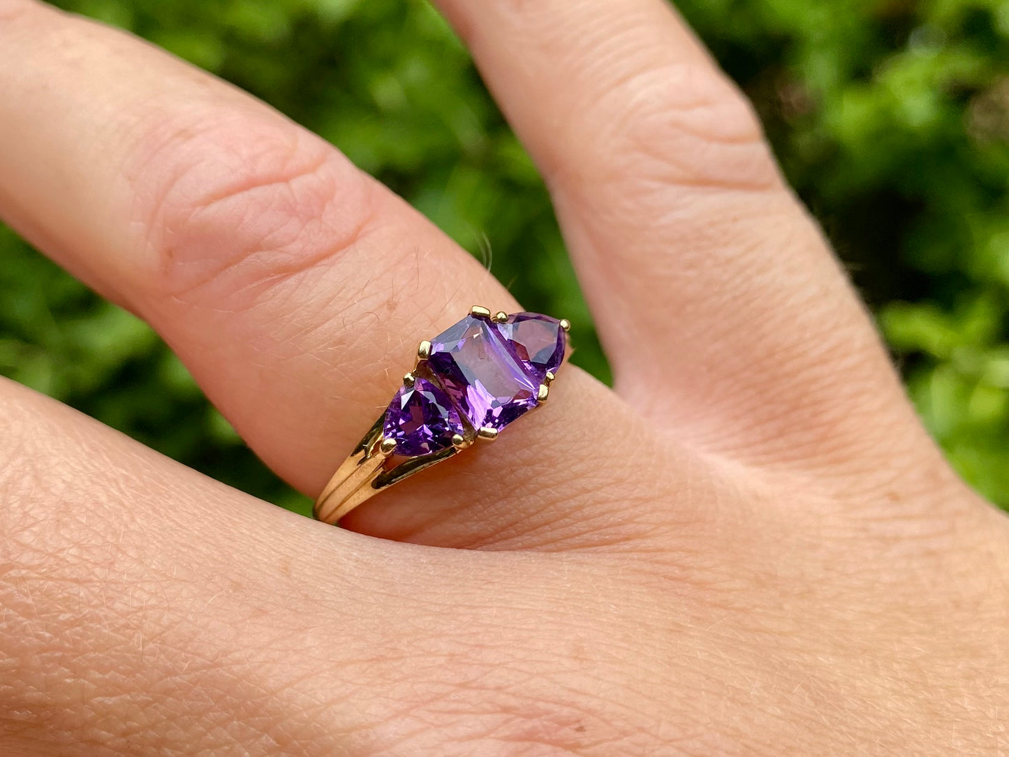 9ct Gold Amethyst Ring