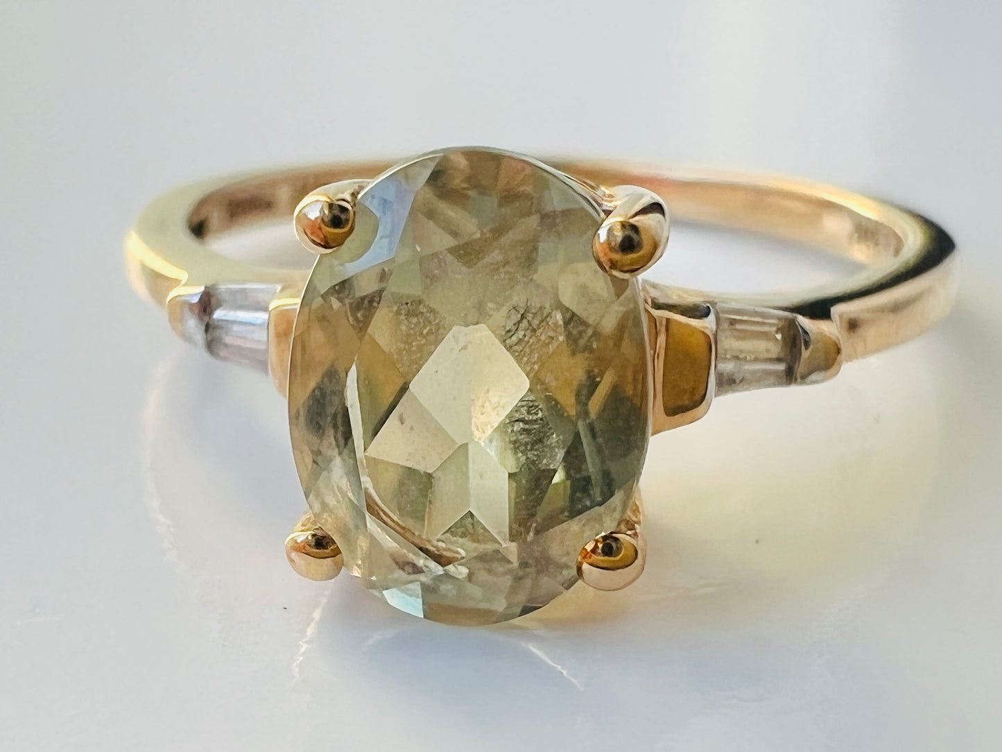 9ct Gold Green Sapphire & Diamond Ring
