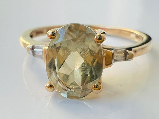 9ct Gold Green Sapphire & Diamond Ring