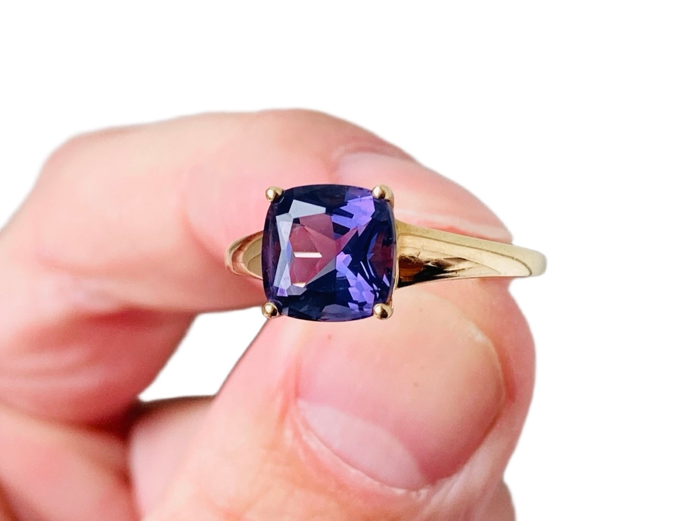 9ct Gold Iolite Ring