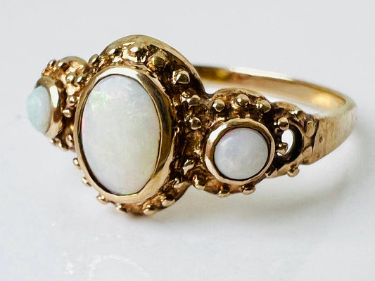 Vintage 9ct Gold Opal Ring