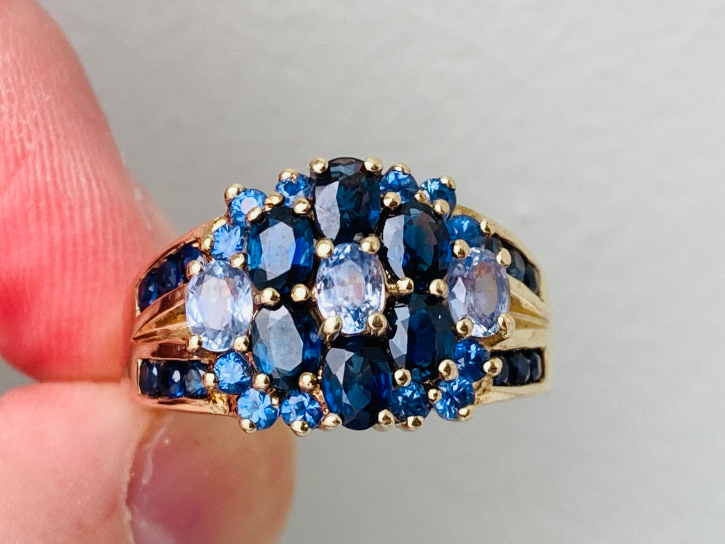 9ct Gold Sapphire Ring