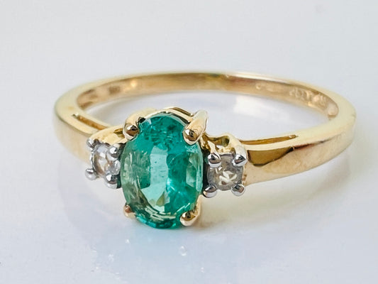 9ct Gold Emerald & Zircon Ring