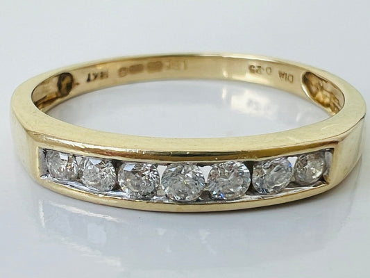 18ct Gold Seven-Stone 0.25ct Diamond Ring