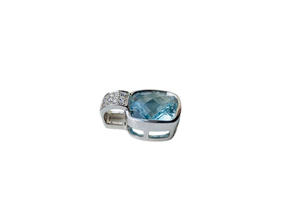 18ct Gold Aquamarine & Diamond Pendant