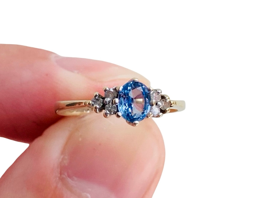 Vintage 9ct Gold Sapphire & Diamond Ring