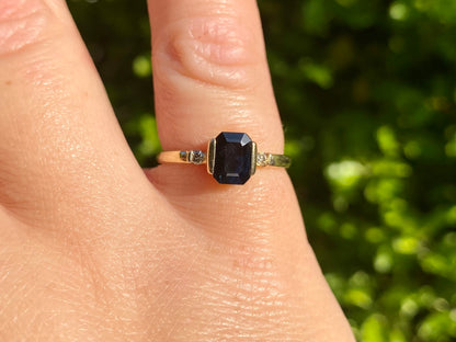 9ct Gold Sapphire & Diamond Ring