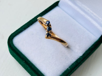 Vintage 9ct Gold Sapphire Ring