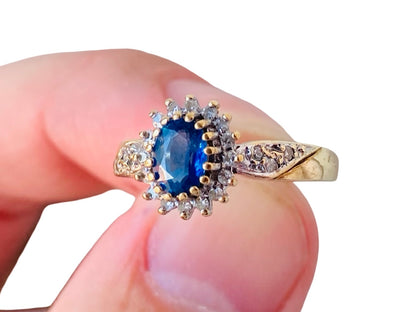 Vintage 9ct Gold Sapphire & Diamond Ring