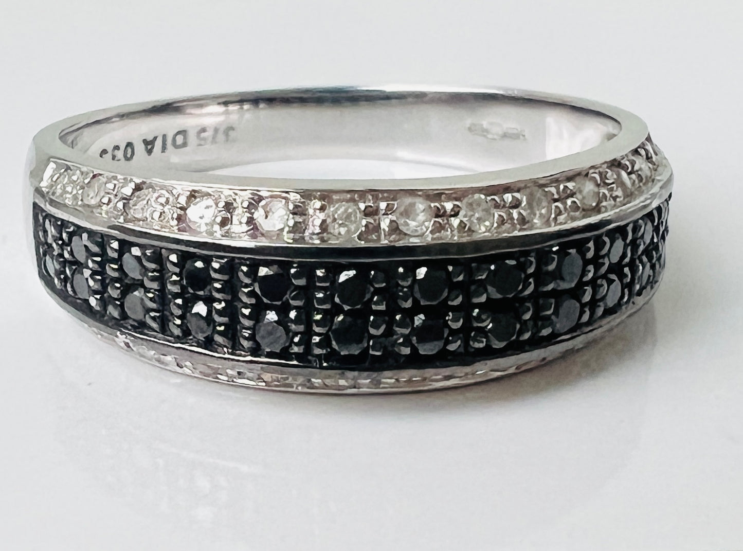 9ct Gold Diamond Ring