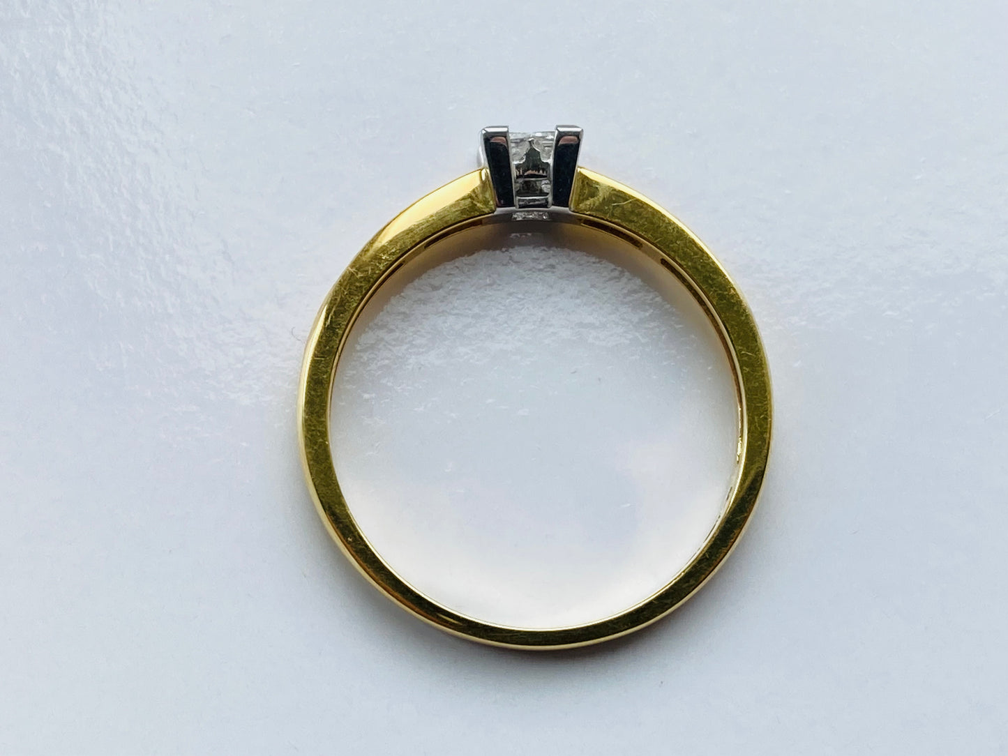 18ct Gold Diamond Ring