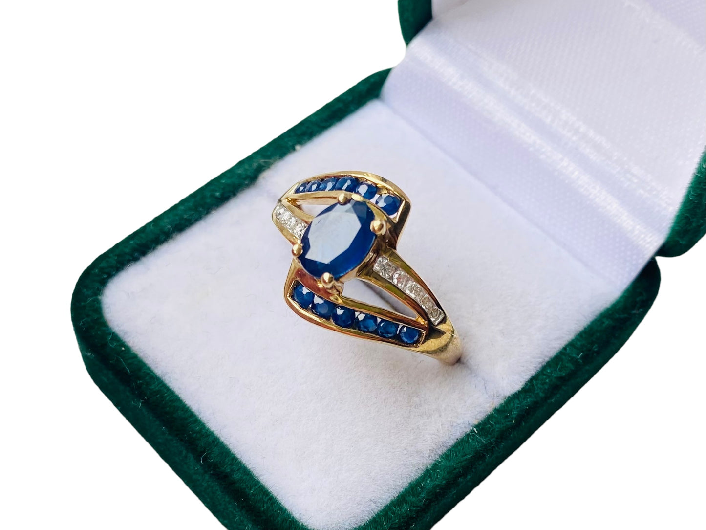 9ct Gold Sapphire & Diamond Ring