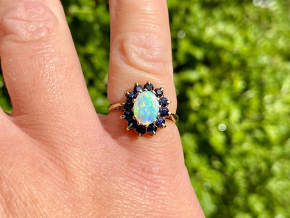 Vintage 9ct Gold Opal & Sapphire Ring