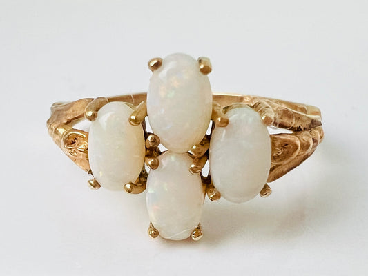 Vintage 9ct Gold Opal Ring
