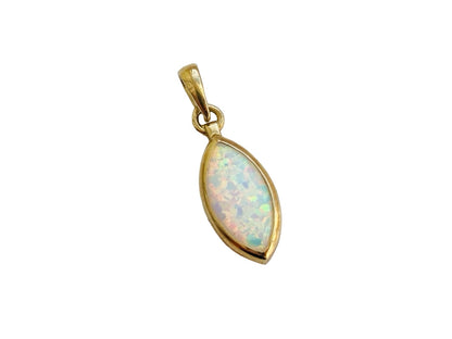 9ct Gold Synthetic Opal Pendant
