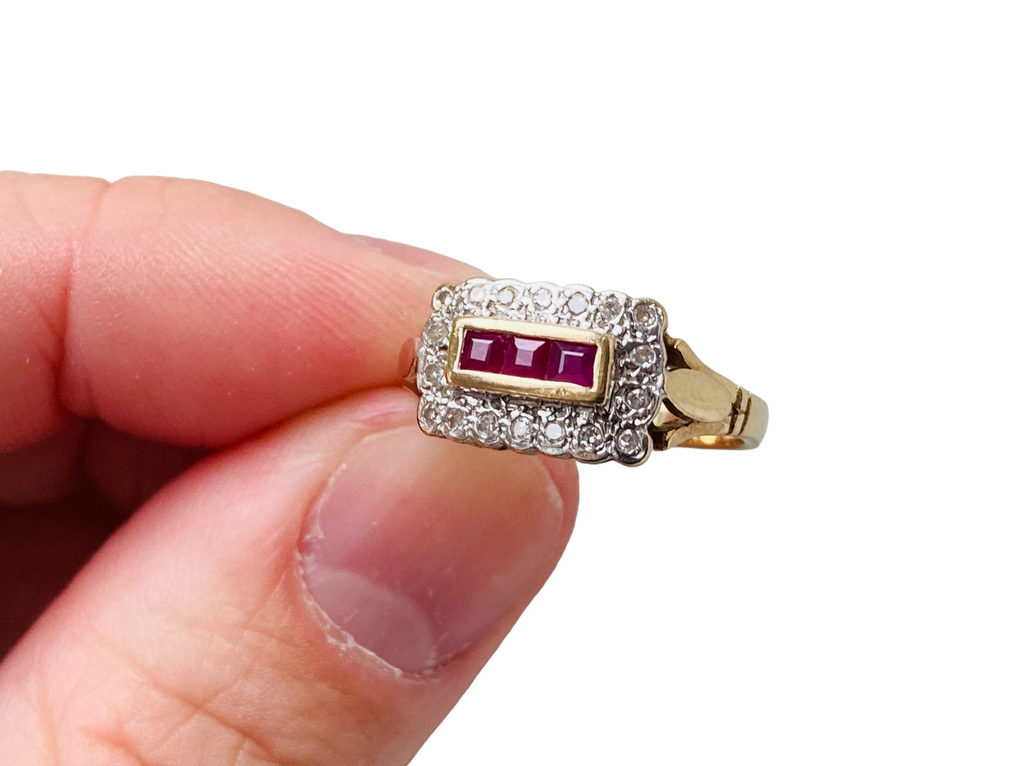 9ct Gold Ruby & Diamond Ring