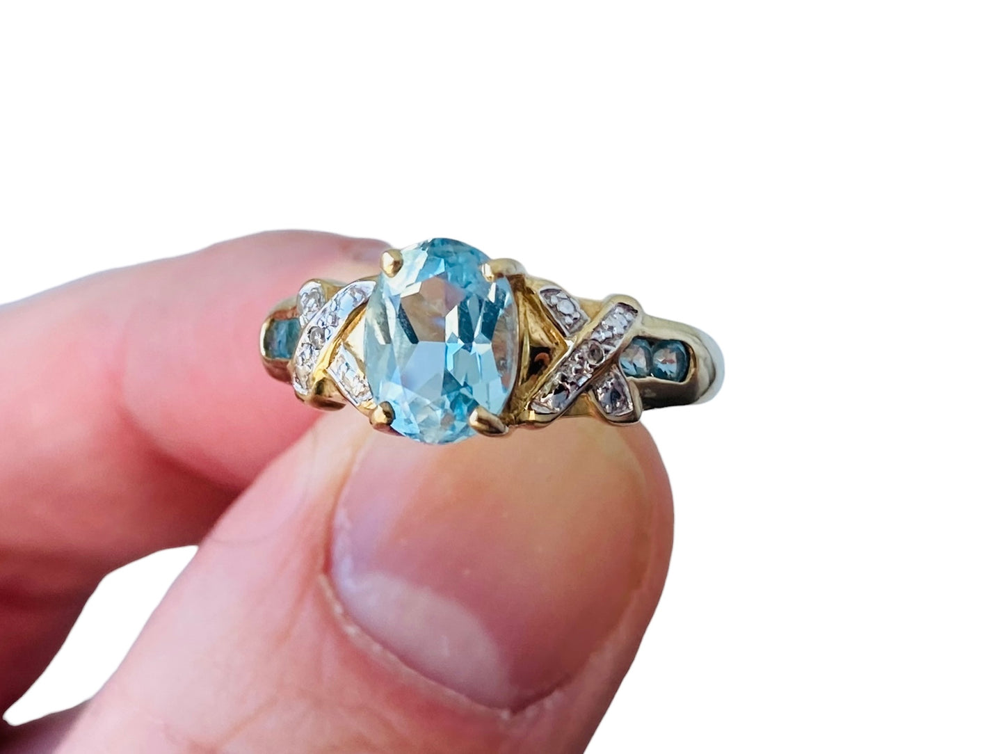 9ct Gold Topaz & Diamond Ring