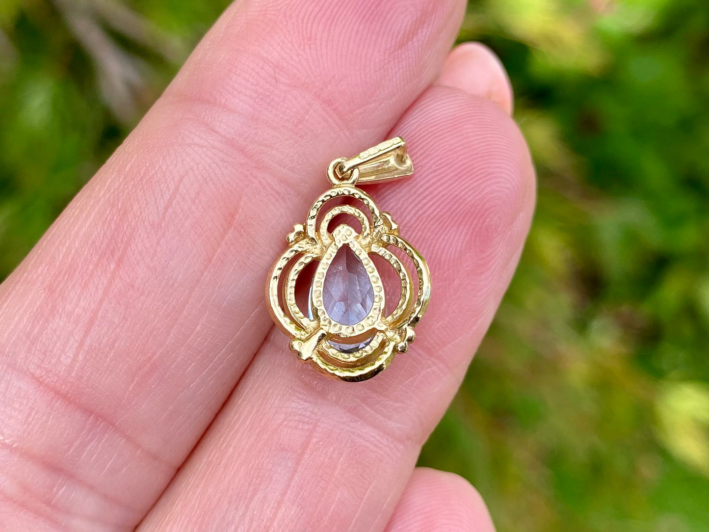 9ct Gold Topaz Pendant