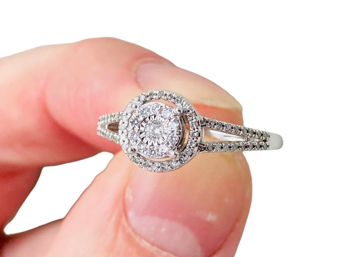 9ct Gold Diamond Ring