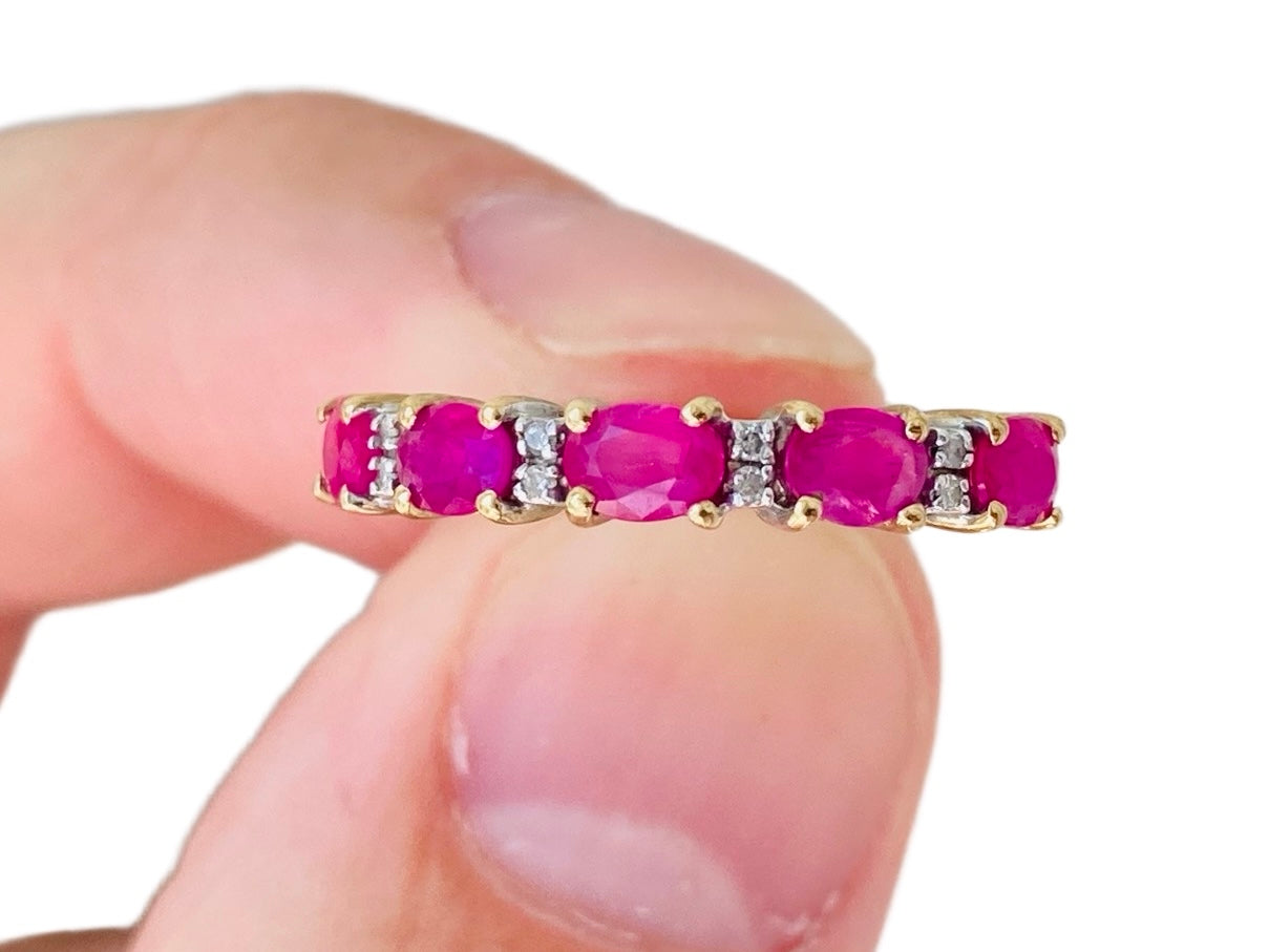 9ct Gold Ruby & Diamond Ring