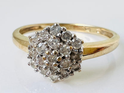 9ct Gold Diamond Ring