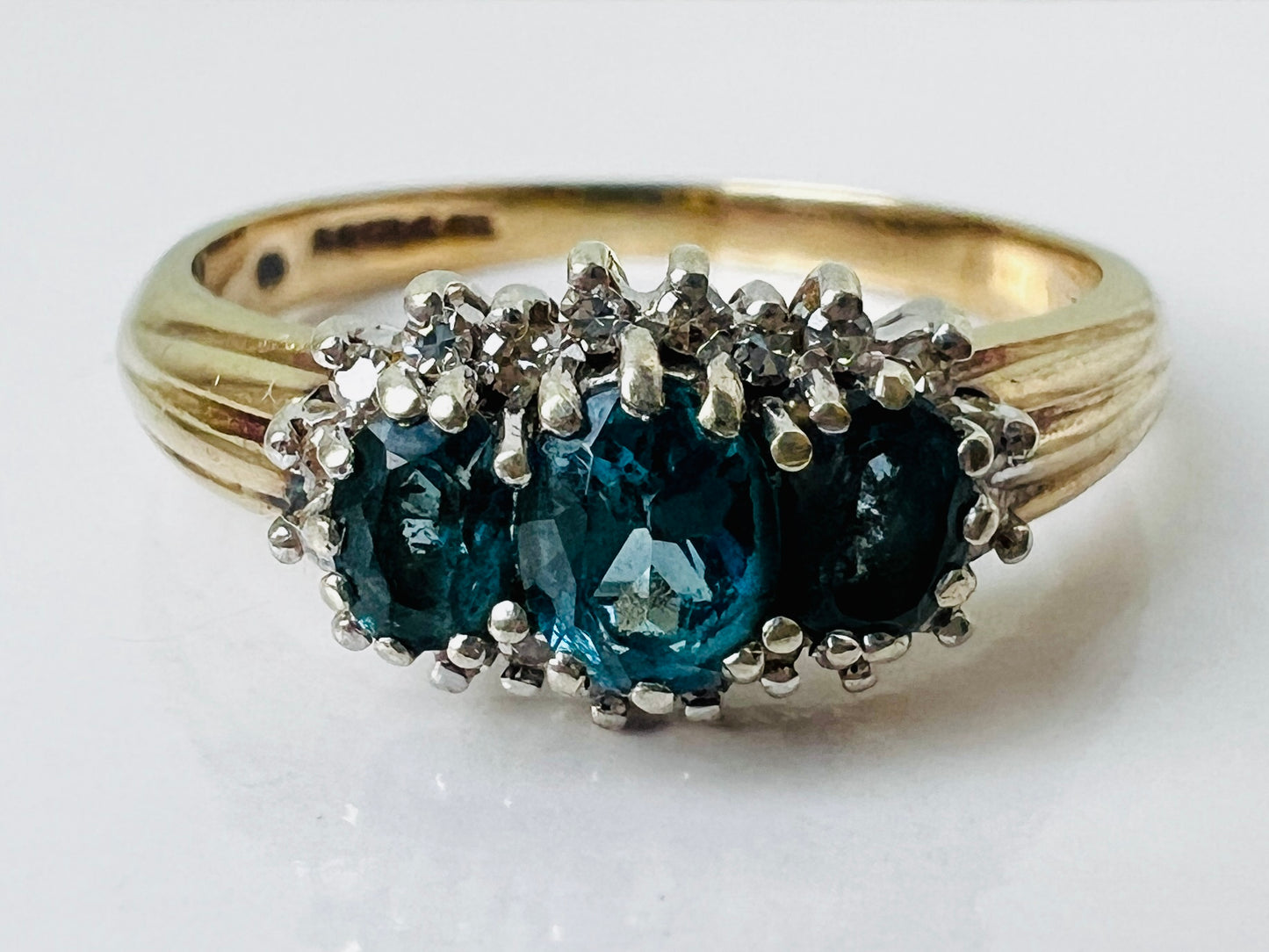 Vintage 9ct Gold Topaz & Diamond Ring