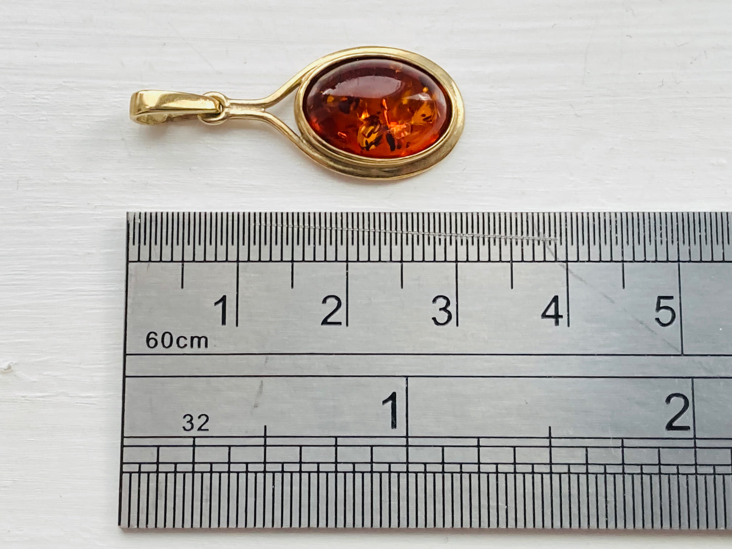 9ct Gold Amber Pendant