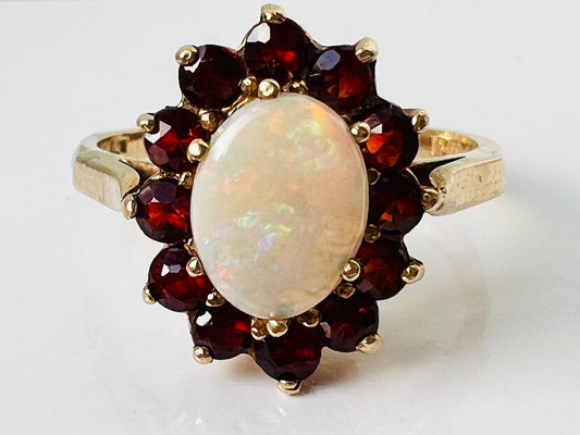 Vintage 9ct Gold Opal & Garnet Ring