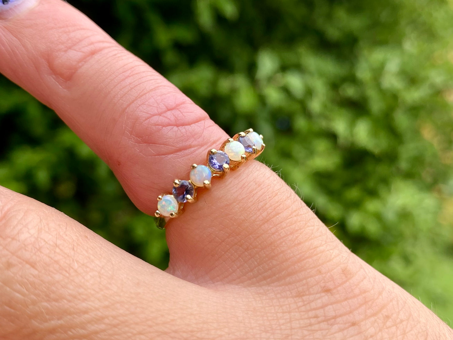 9ct Gold Tanzanite & Opal Ring