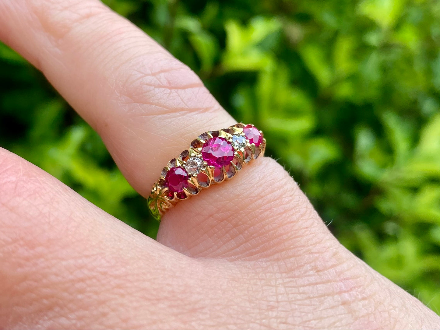 Antique 18ct Gold Ruby & Diamond Ring