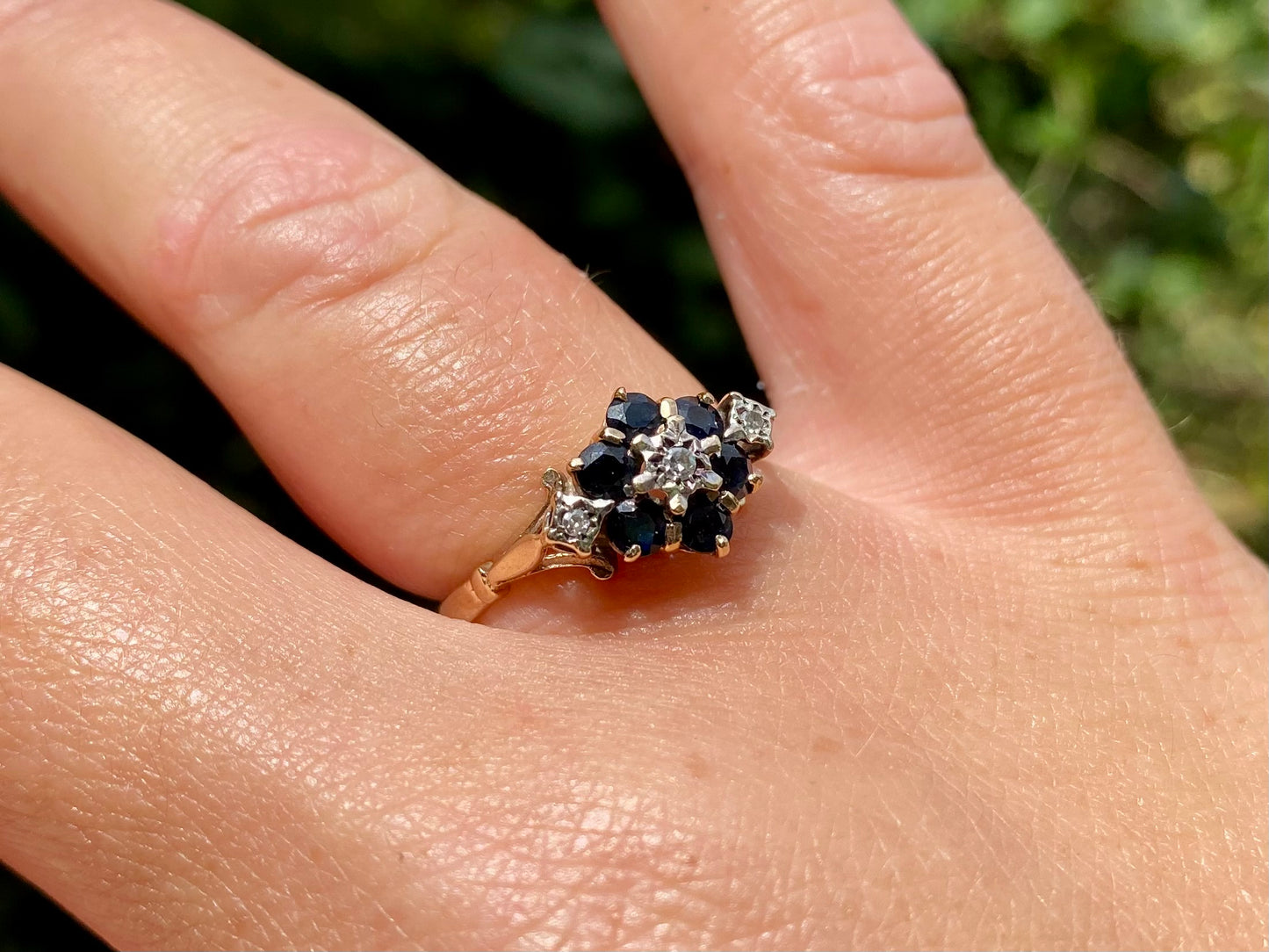 9ct Gold Sapphire & Diamond Ring