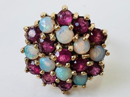 Vintage 9ct Gold Ruby & Opal Ring