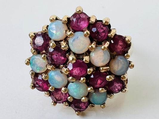 Vintage 9ct Gold Ruby & Opal Ring
