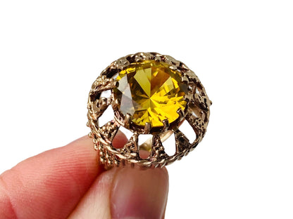 Vintage 9ct Gold Synthetic Yellow Sapphire Ring