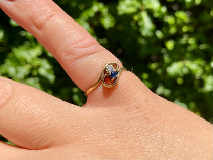 Vintage 9ct Gold Sapphire & Diamond Ring