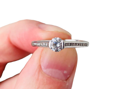 18ct Gold Diamond Ring