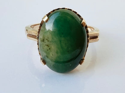 Vintage 10ct Gold Jade Ring