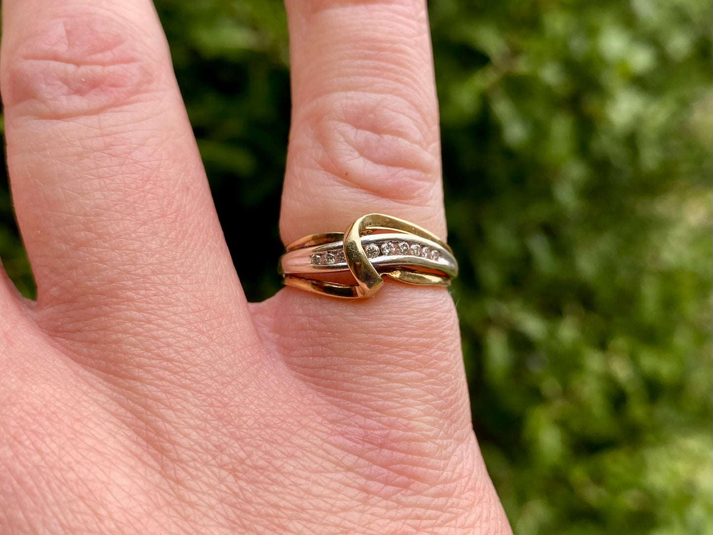 9ct Gold Diamond Ring