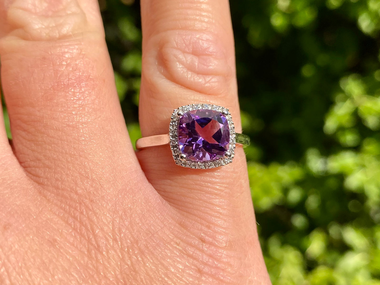 9ct Gold Amethyst & Diamond Halo Ring