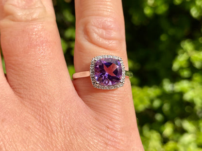 9ct Gold Amethyst & Diamond Halo Ring