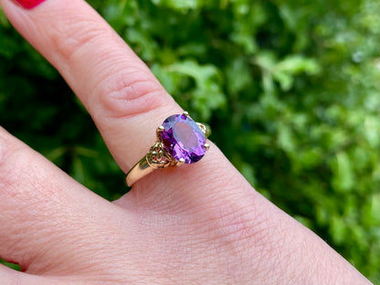 9ct Gold Amethyst Ring