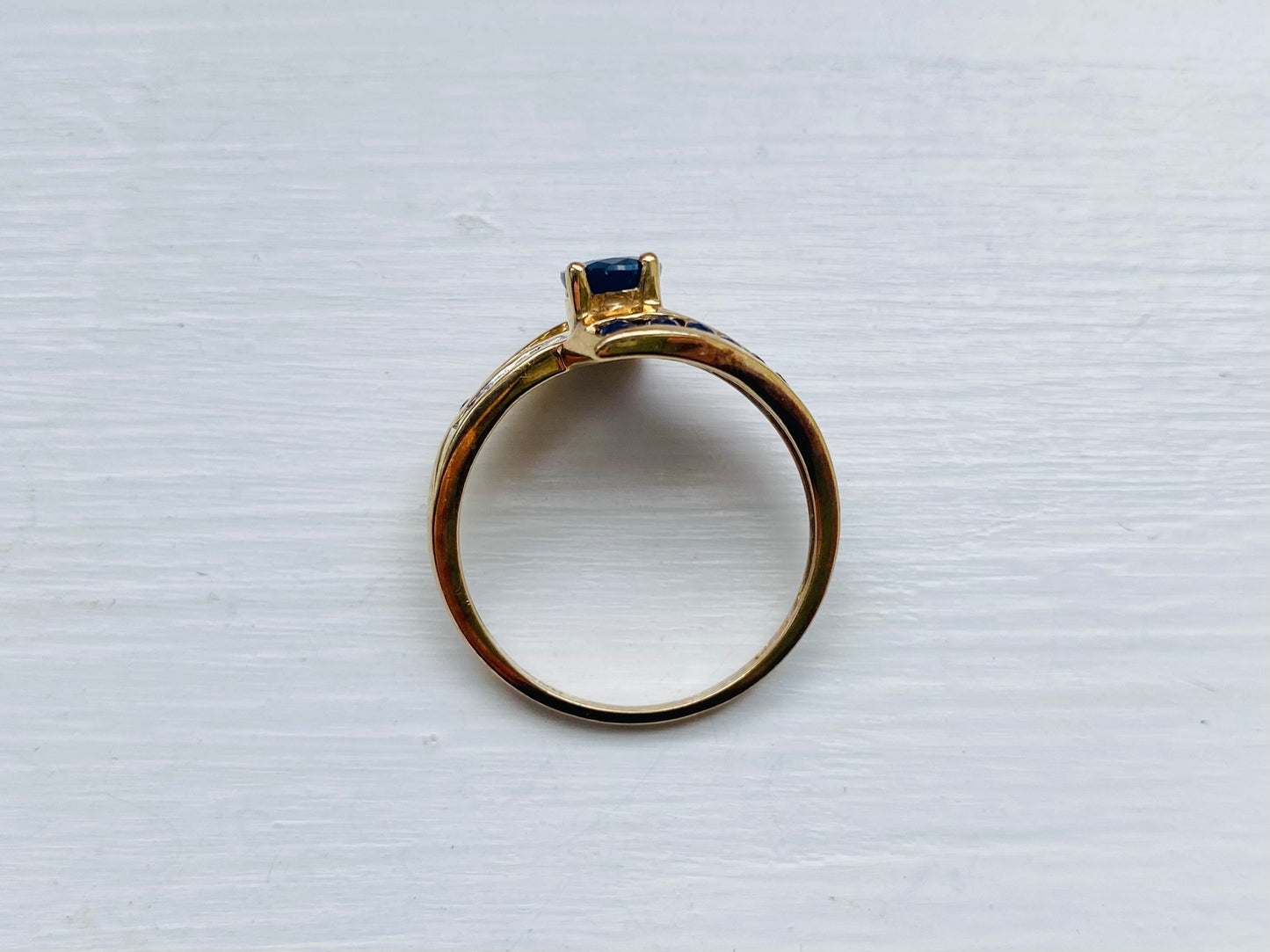 9ct Gold Sapphire & Diamond Ring